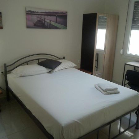 Room To Rent-Shared Wc Kavala Bagian luar foto