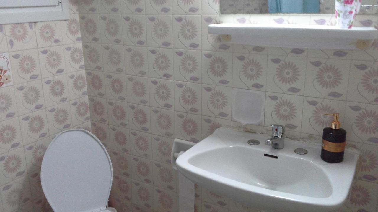 Room To Rent-Shared Wc Kavala Bagian luar foto